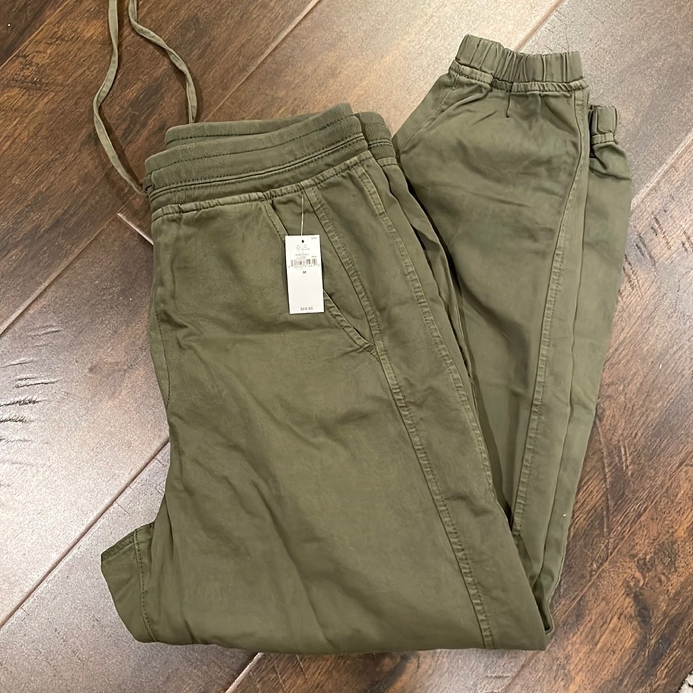 Gap cargo joggers